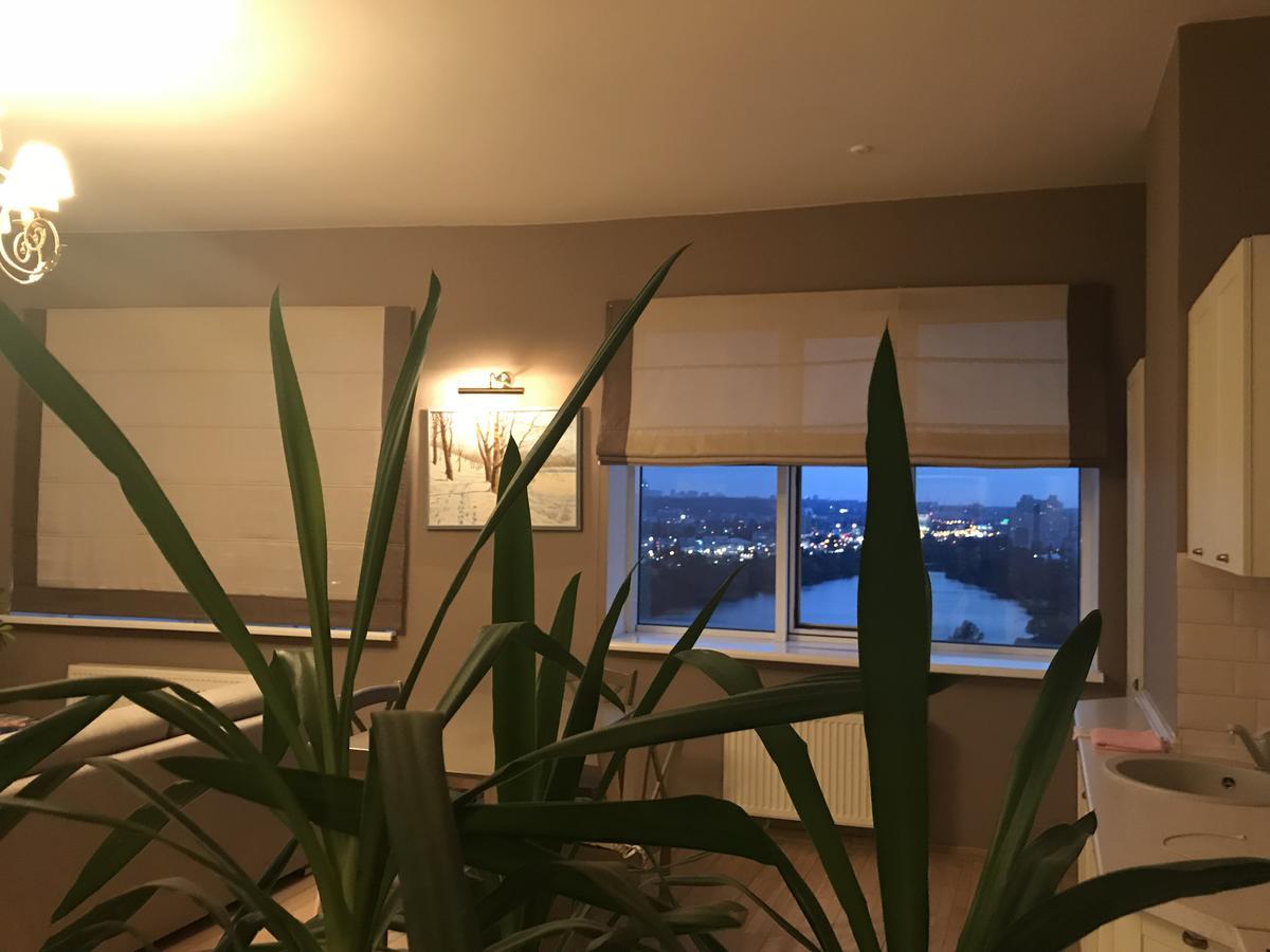 Stylish Views Apartments In The Parasol. Parus .Obolonskaya Embankment Kiev Esterno foto